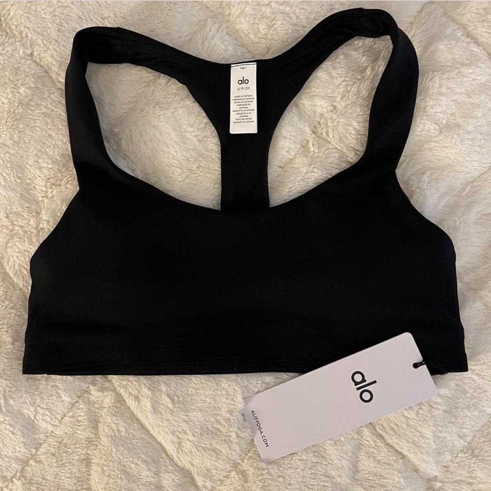 Alo yoga Airlift Advantage Racerback Bra
Color black
Size s
Brand new with tag